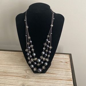 Silver pearl necklace